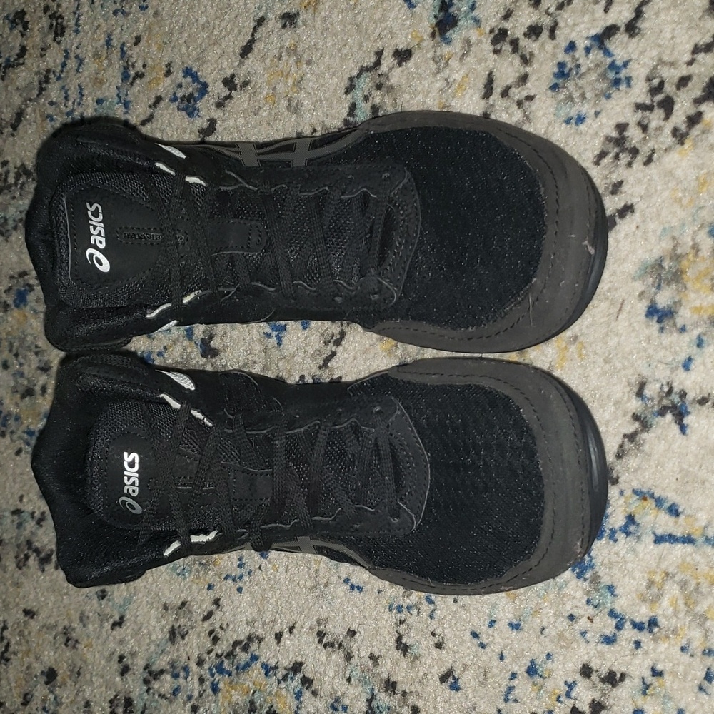 ASICS Wrestling Shoes size 11